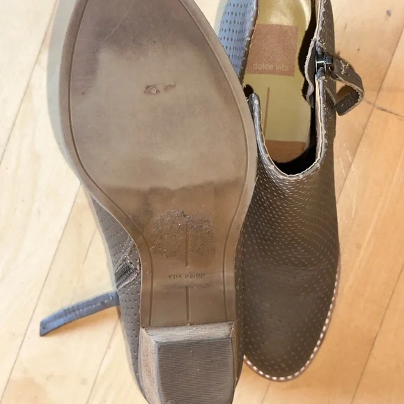 Dolce Vita Taupe Perforated ankle boot, 8, G1282 - Picture 7 of 8